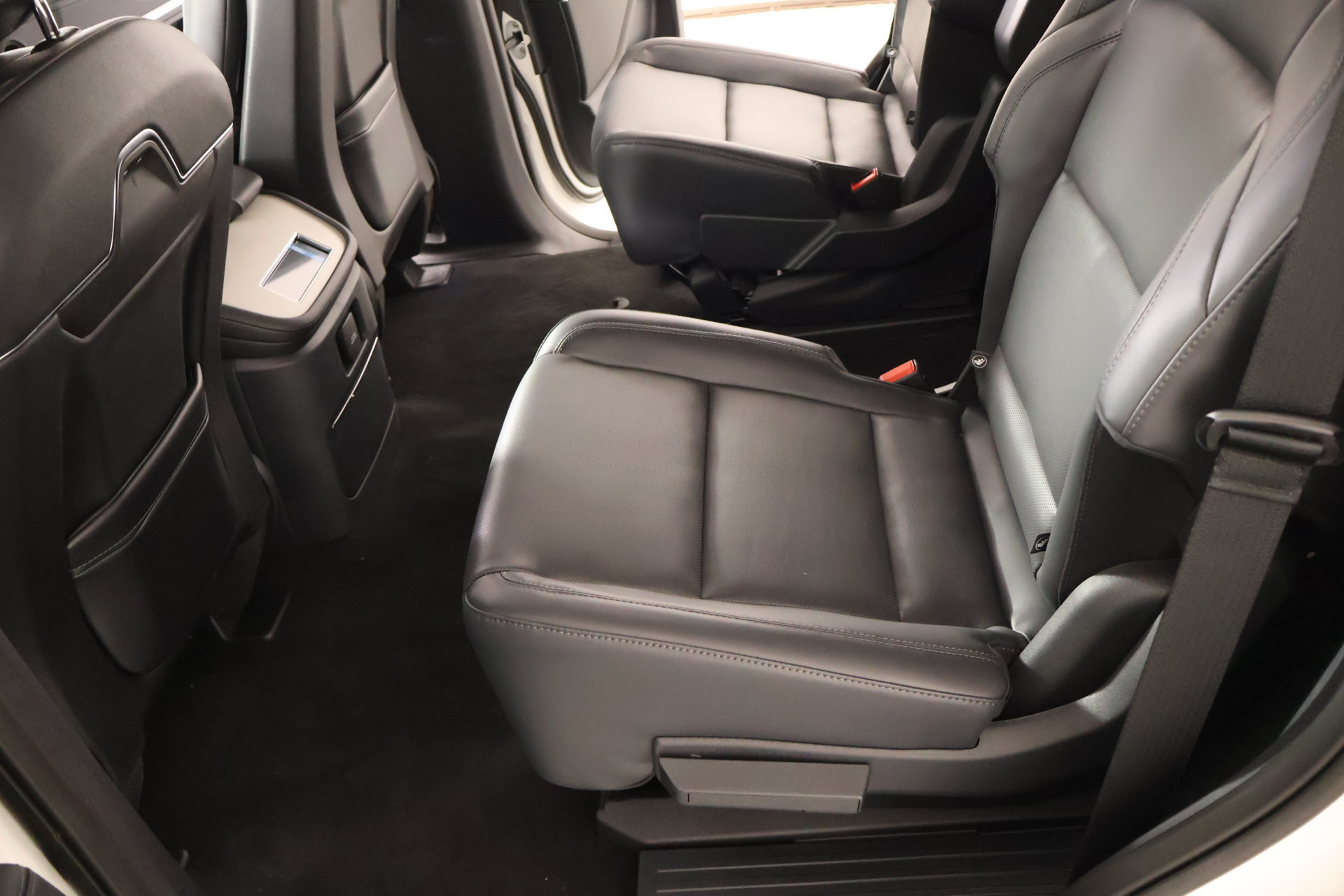 New 2026 Lincoln Navigator Premiere AWD/4WD image 12