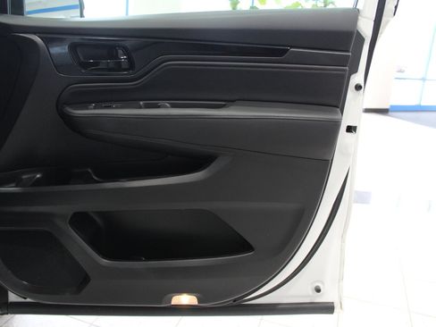 Used 2023 Honda Odyssey Touring image 24