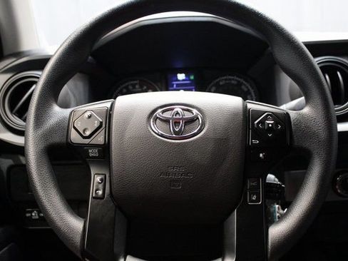 Used 2022 Toyota Tacoma SR AWD/4WD image 7