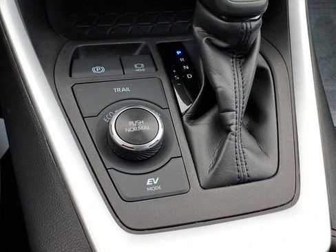 Used 2024 Toyota RAV4 XLE image 14