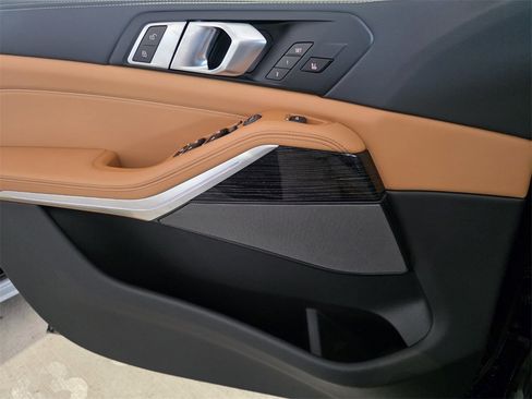 New 2026 BMW X5 sDrive40i image 16