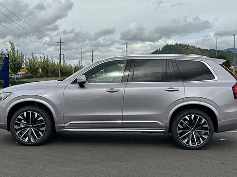New 2026 Volvo XC90 B6 Plus w/ Protection Package Premier AWD/4WD image 6