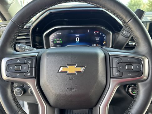 Used 2024 Chevrolet Silverado 3500 LTZ w/ LTZ Convenience Package AWD/4WD image 15