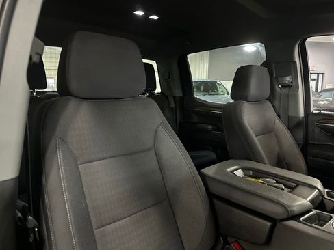 Used 2023 Chevrolet Silverado 1500 LT image 30