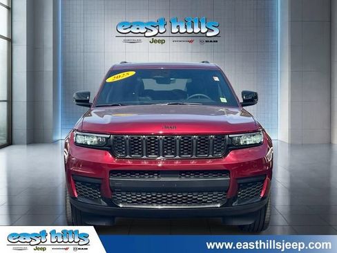 Certified 2025 Jeep Grand Cherokee L Altitude AWD/4WD image 2