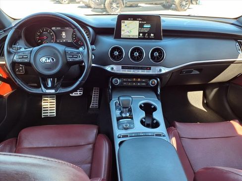 Used 2018 Kia Stinger GT2 image 17