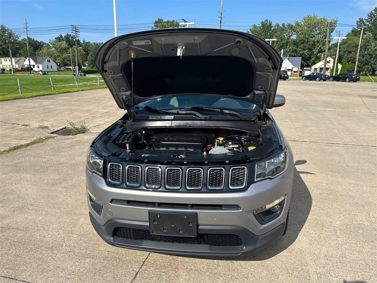 Used 2018 Jeep Compass Latitude AWD/4WD image 11