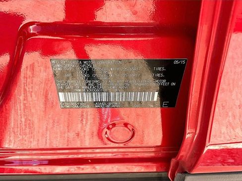 Used 2015 Toyota RAV4 XLE image 19