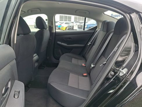 Used 2024 Nissan Sentra SV FWD image 10