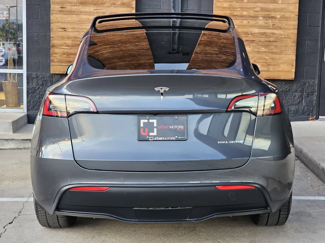 Used 2022 Tesla Model Y Long Range AWD/4WD image 10