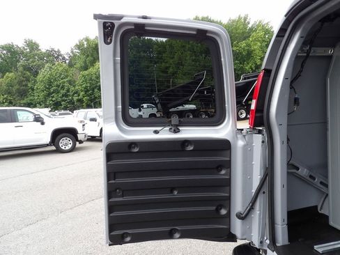 Used 2023 GMC Savana 2500 w/ Driver Convenience Package RWD image 41