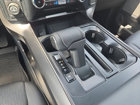 Used 2025 Ford F150 Lariat w/ FX4 Off-Road Package image 17