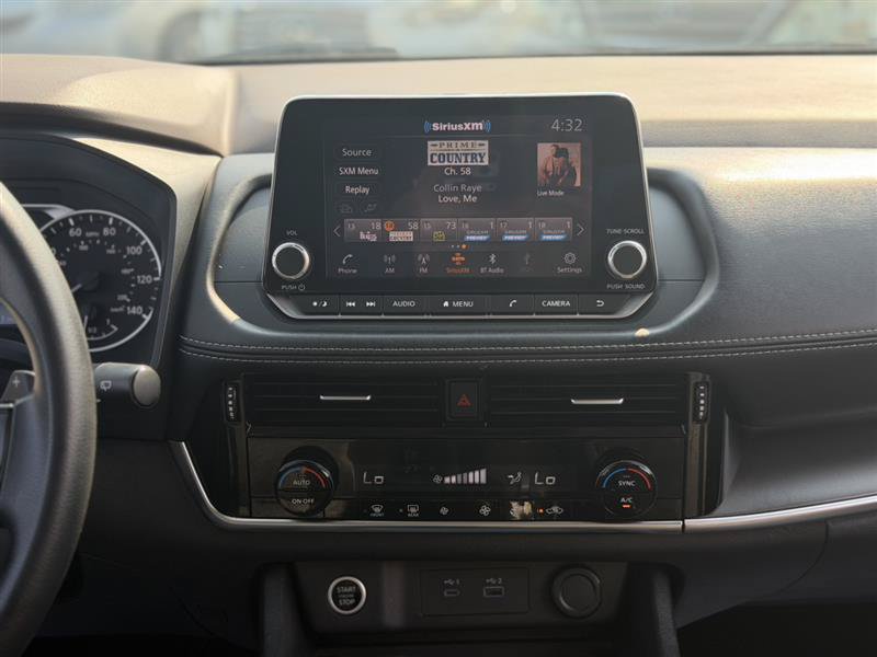Used 2022 Nissan Rogue SV FWD image 29