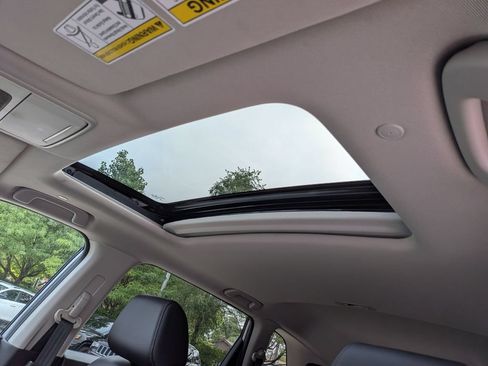 Used 2025 Honda CR-V EX-L image 11