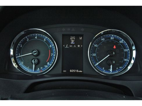 Used 2019 Toyota Corolla L image 15