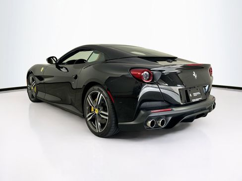 Certified 2019 Ferrari Portofino RWD image 5