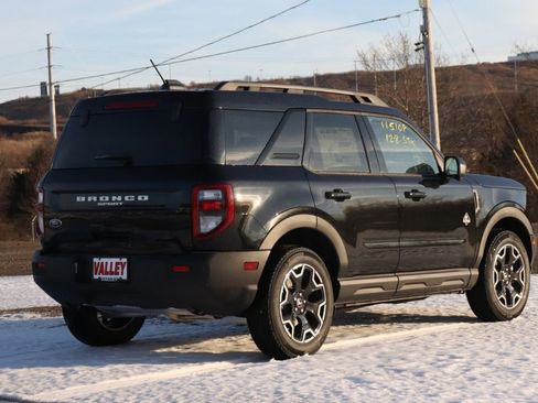 New 2025 Ford Bronco Sport Outer Banks w/ Outer Banks Tech Package+ AWD/4WD image 8