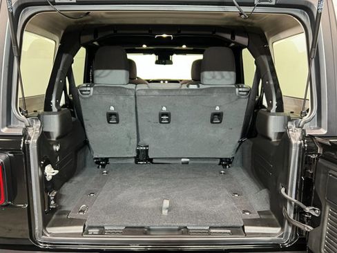 Used 2024 Jeep Wrangler Willys image 22