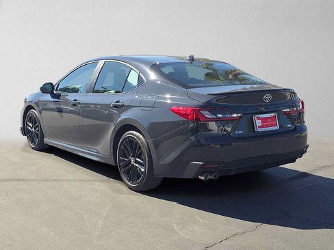 Certified 2026 Toyota Camry SE FWD image 5