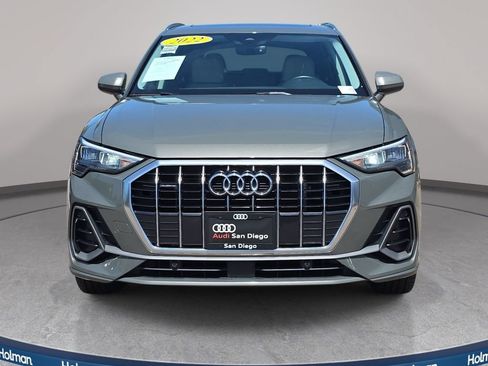 Used 2022 Audi Q3 2.0T Premium w/ Convenience Package AWD/4WD image 3