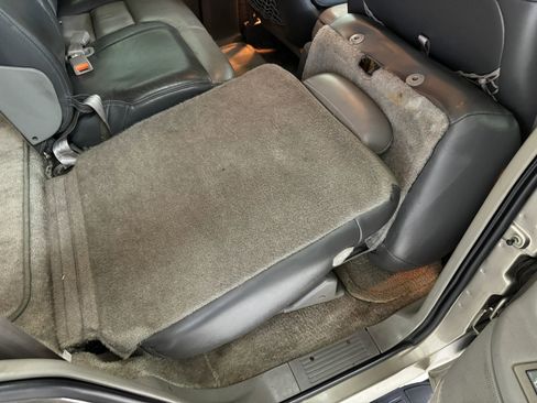 Used 2000 Chevrolet Tahoe Z71 w/ Comfort & Security Pkg image 40