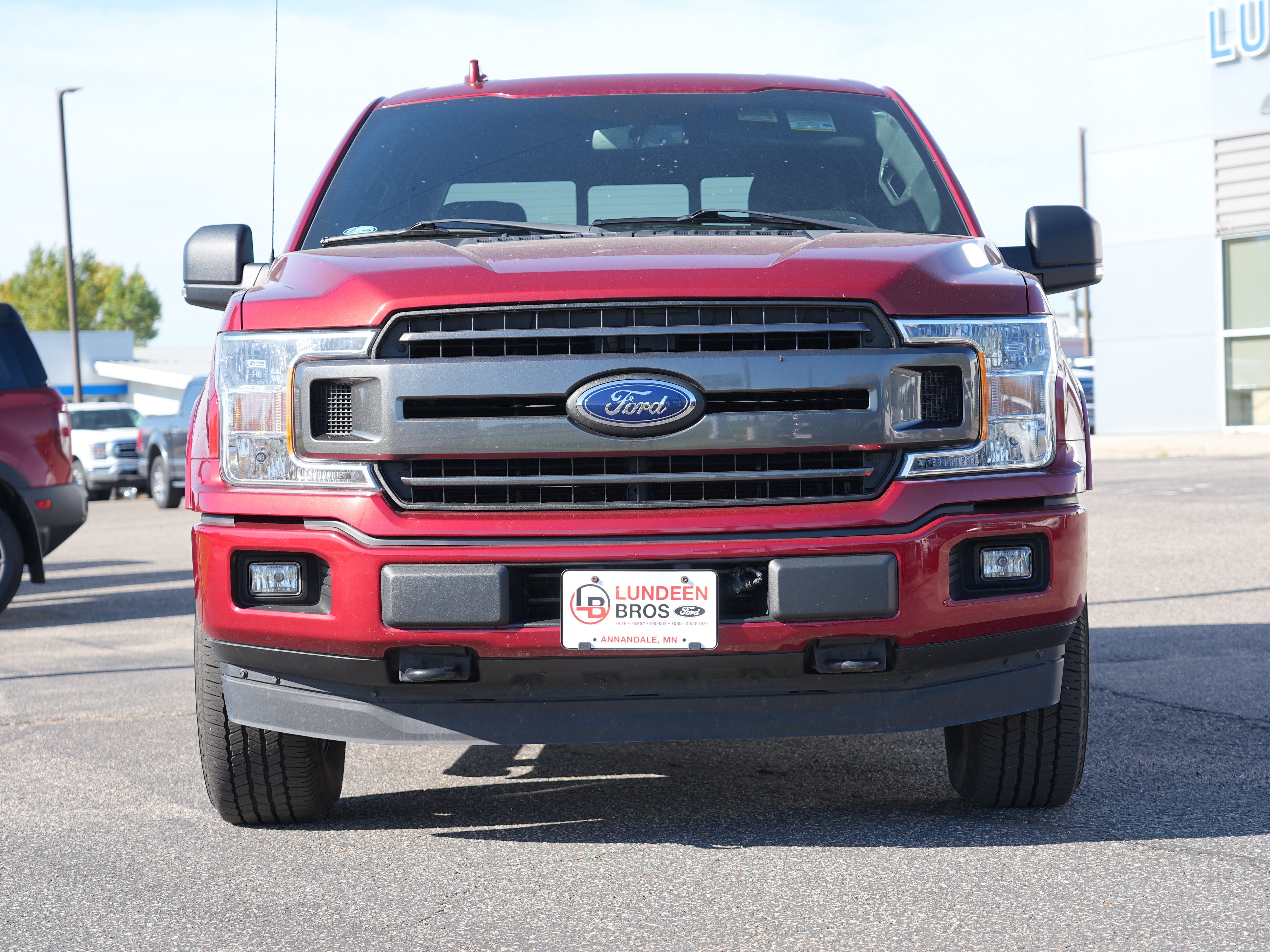 Used 2018 Ford F150 XLT w/ Equipment Group 302A Luxury AWD/4WD image 9