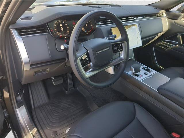 New 2027 Land Rover Range Rover Long Wheelbase SE AWD/4WD image 3