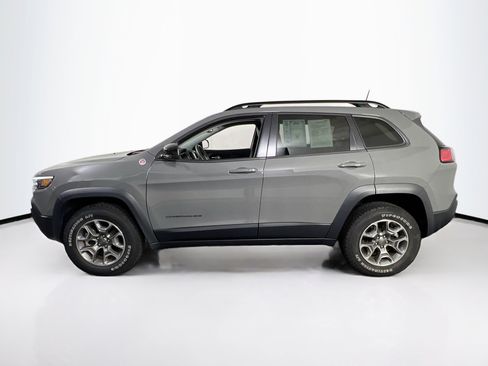 Used 2022 Jeep Cherokee Trailhawk w/ Premium Leather Package image 8