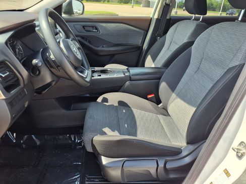 Used 2021 Nissan Rogue S FWD image 30