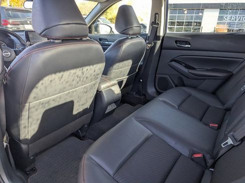 Used 2024 Nissan Altima 2.5 SR image 30