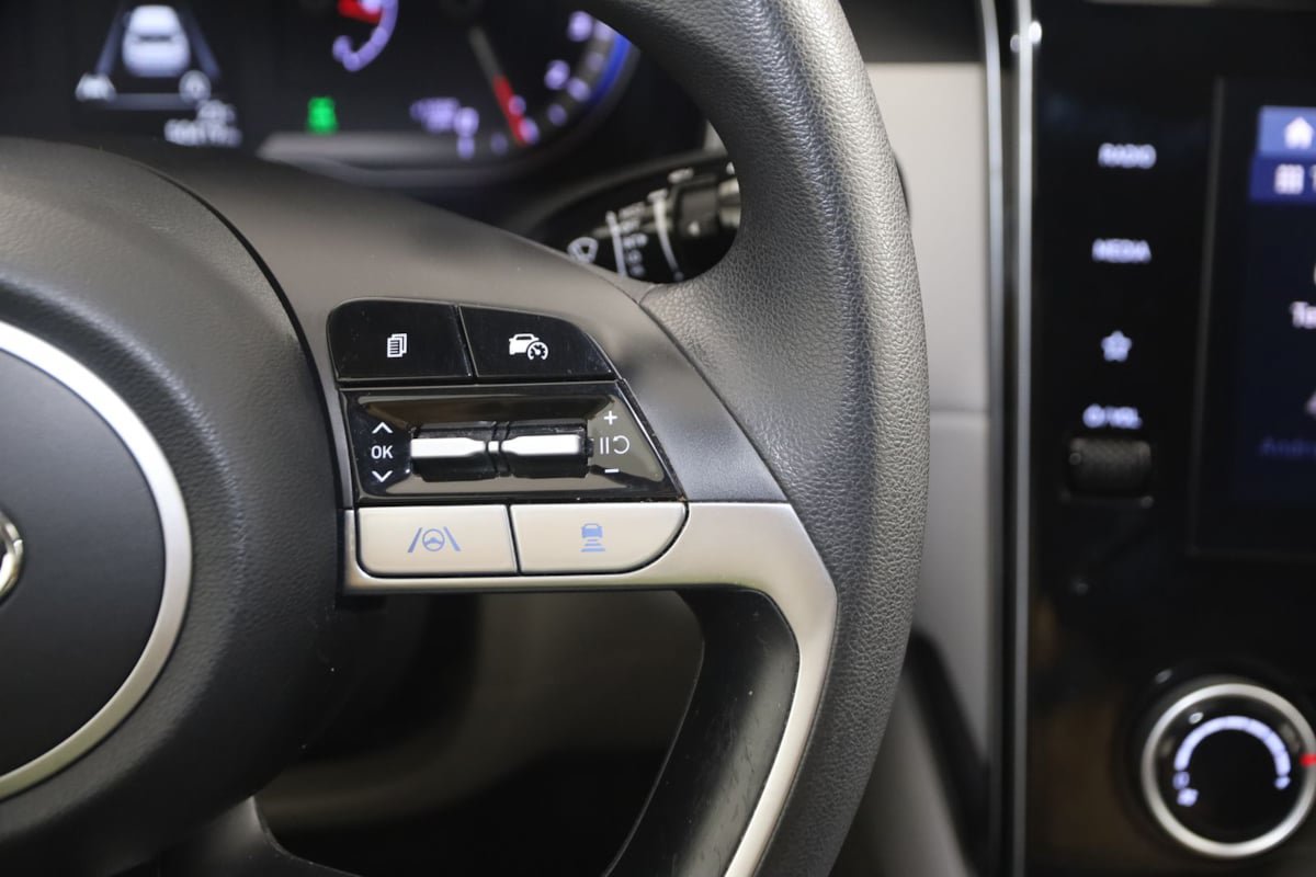 Used 2022 Hyundai Tucson SEL w/ Cargo Package AWD/4WD image 28