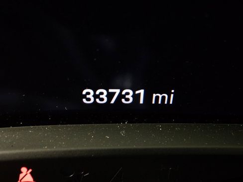 Used 2022 Porsche Taycan image 21