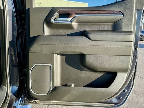 Used 2022 GMC Sierra 1500 SLT image 26