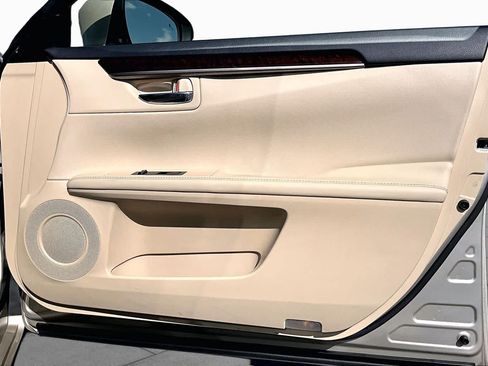Used 2013 Lexus ES 350 w/ Premium Pkg FWD image 21