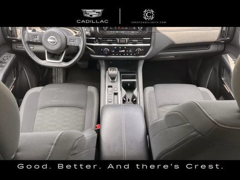 Used 2025 Nissan Pathfinder SV FWD image 9