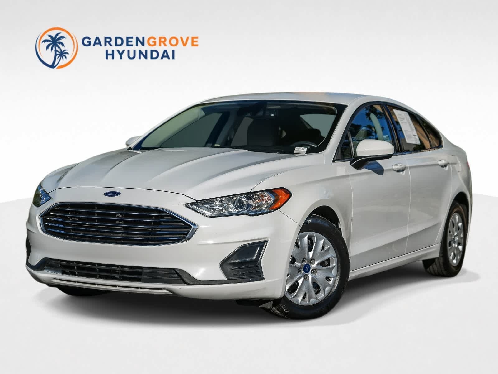 Used 2019 Ford Fusion S FWD image 1