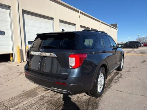 Used 2023 Ford Explorer XLT w/ Equipment Group 202A image 4