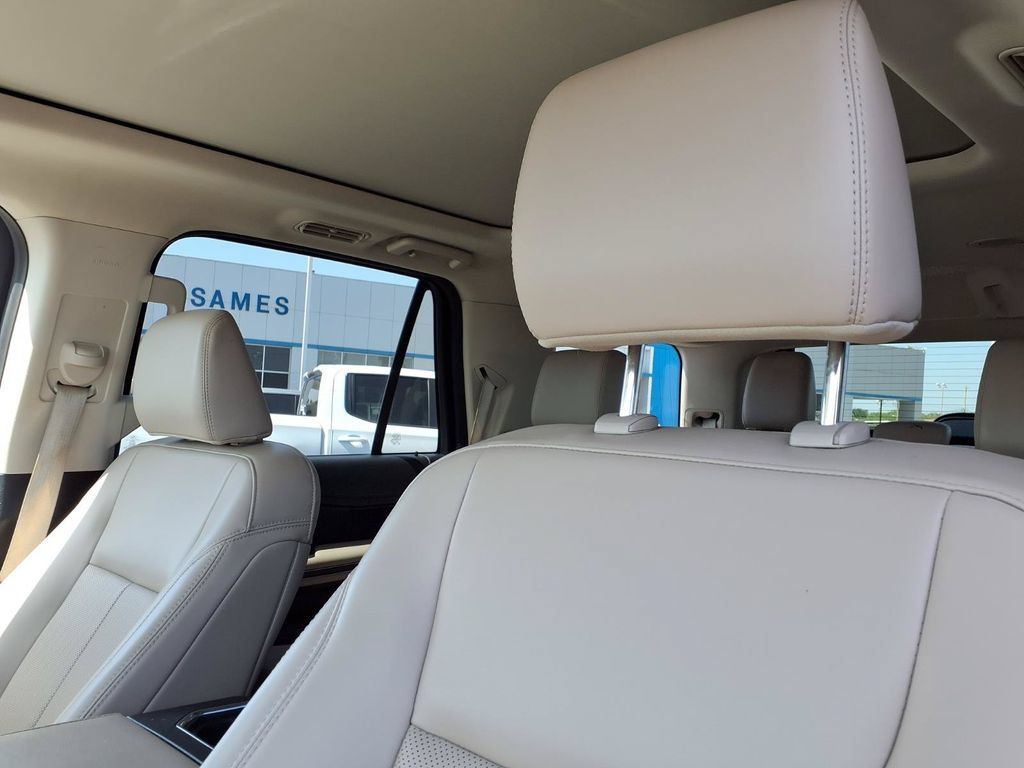 Used 2023 Ford Expedition XLT RWD image 17