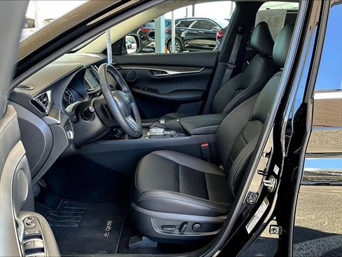 Certified 2024 INFINITI QX50 Pure image 38