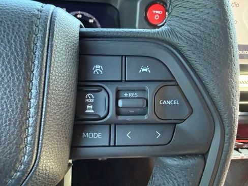 Used 2025 Toyota Tacoma TRD Pro AWD/4WD image 34