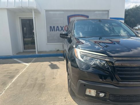 Used 2017 Honda Ridgeline Black Edition image 4