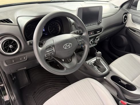 Used 2023 Hyundai Kona SEL w/ Cargo Package AWD/4WD image 4