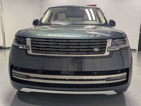 Used 2023 Land Rover Range Rover SE image 25