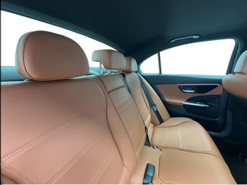 Used 2022 Mercedes-Benz C 300 Sedan image 26