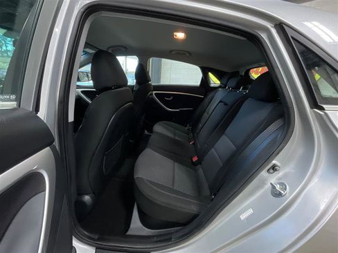 Used 2016 Hyundai Elantra GT image 19