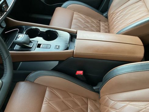 Used 2025 Nissan Rogue Platinum w/ Platinum Premium Package image 36