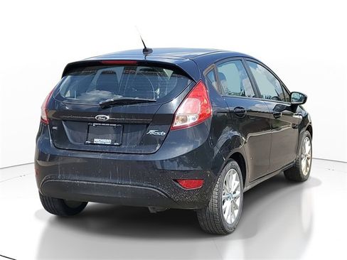 Used 2014 Ford Fiesta SE w/ Equipment Group 201A image 4