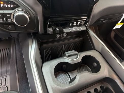New 2026 RAM 1500 4x4 Crew Cab image 18