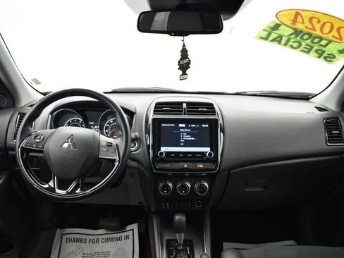 Used 2024 Mitsubishi Outlander Sport SE AWD/4WD image 19