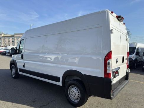 Used 2025 RAM ProMaster 2500 w/ Convenience Group FWD image 5